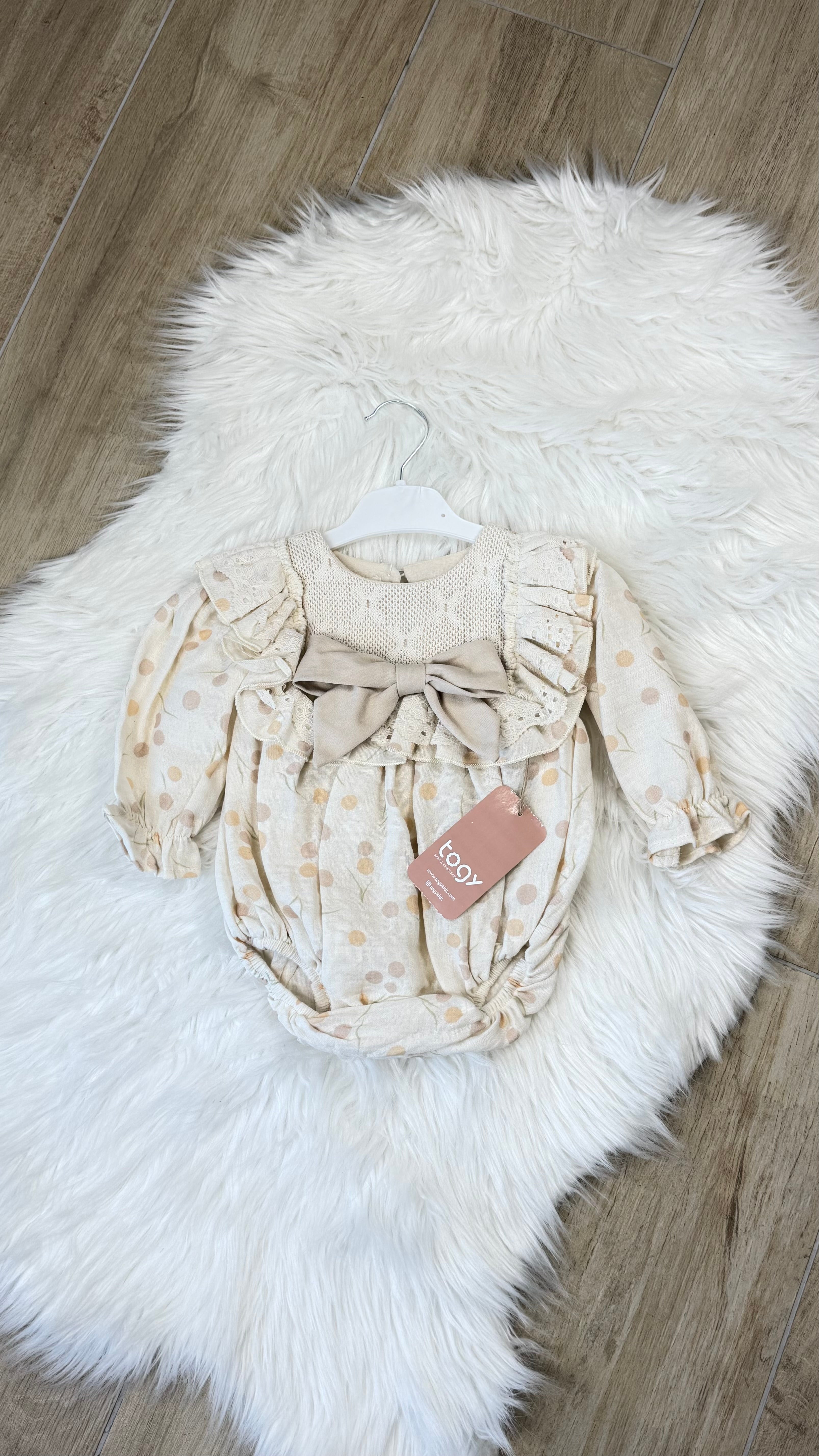 Completo neonata dafne